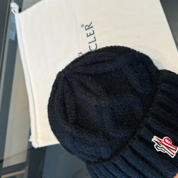 NWT Moncler Black Cable Knit Beanie - Picture 4 of 6